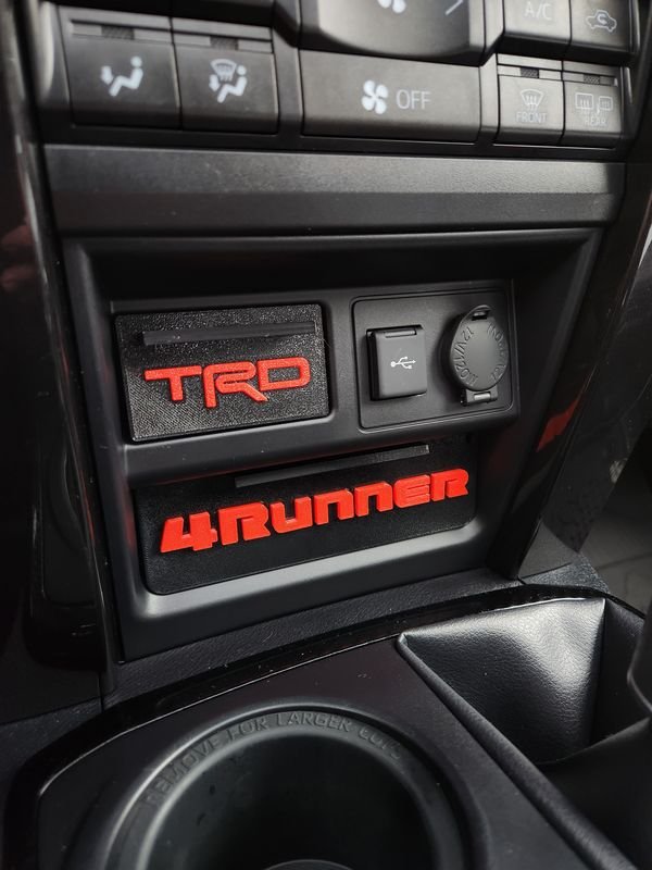 Original Dash-Cache Set installed in a Toyota 4Runner